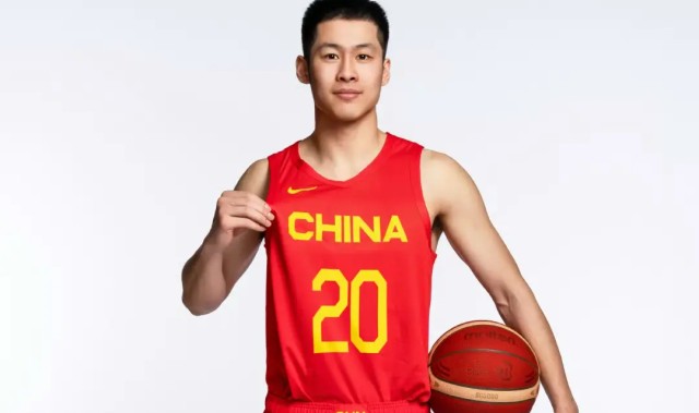 都怪张镇麟？昔日国手+全明星转会后坐穿冷板凳，场均1.6分1.4板